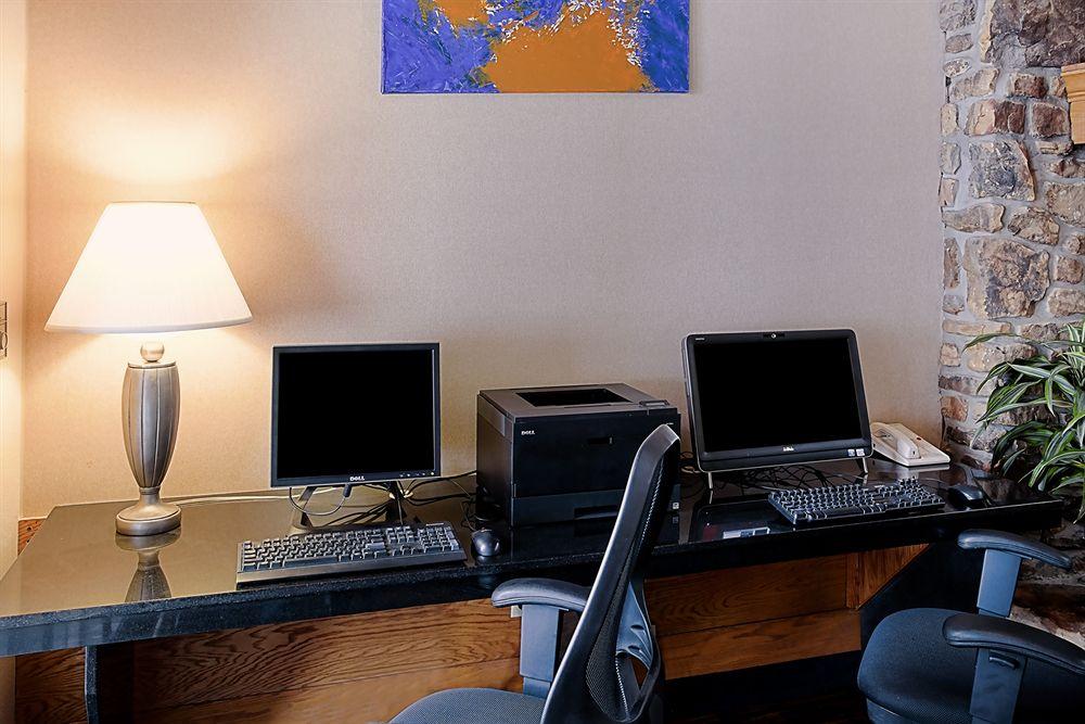 Quality Inn & Suites- Valparaiso Extérieur photo