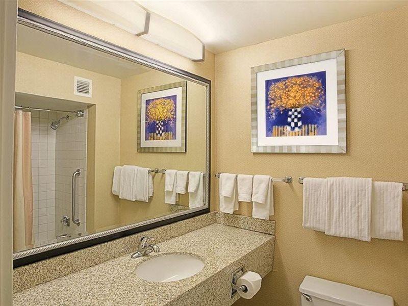 Quality Inn & Suites- Valparaiso Extérieur photo