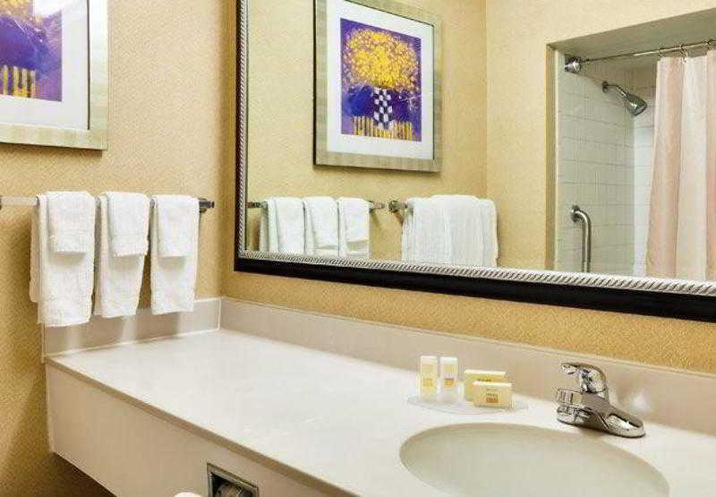 Quality Inn & Suites- Valparaiso Chambre photo