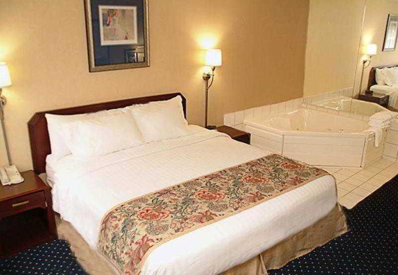 Quality Inn & Suites- Valparaiso Chambre photo